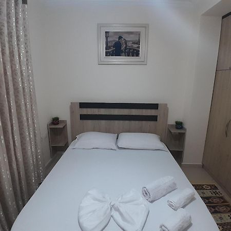 Guest House Taverna Laberia 2 Gjirokastër 외부 사진