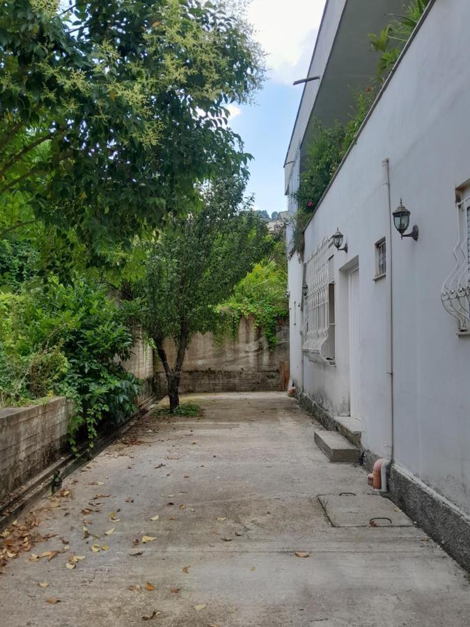 Guest House Taverna Laberia 2 Gjirokastër 외부 사진