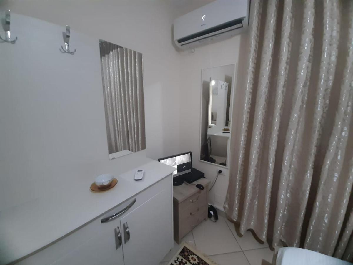 Guest House Taverna Laberia 2 Gjirokastër 외부 사진