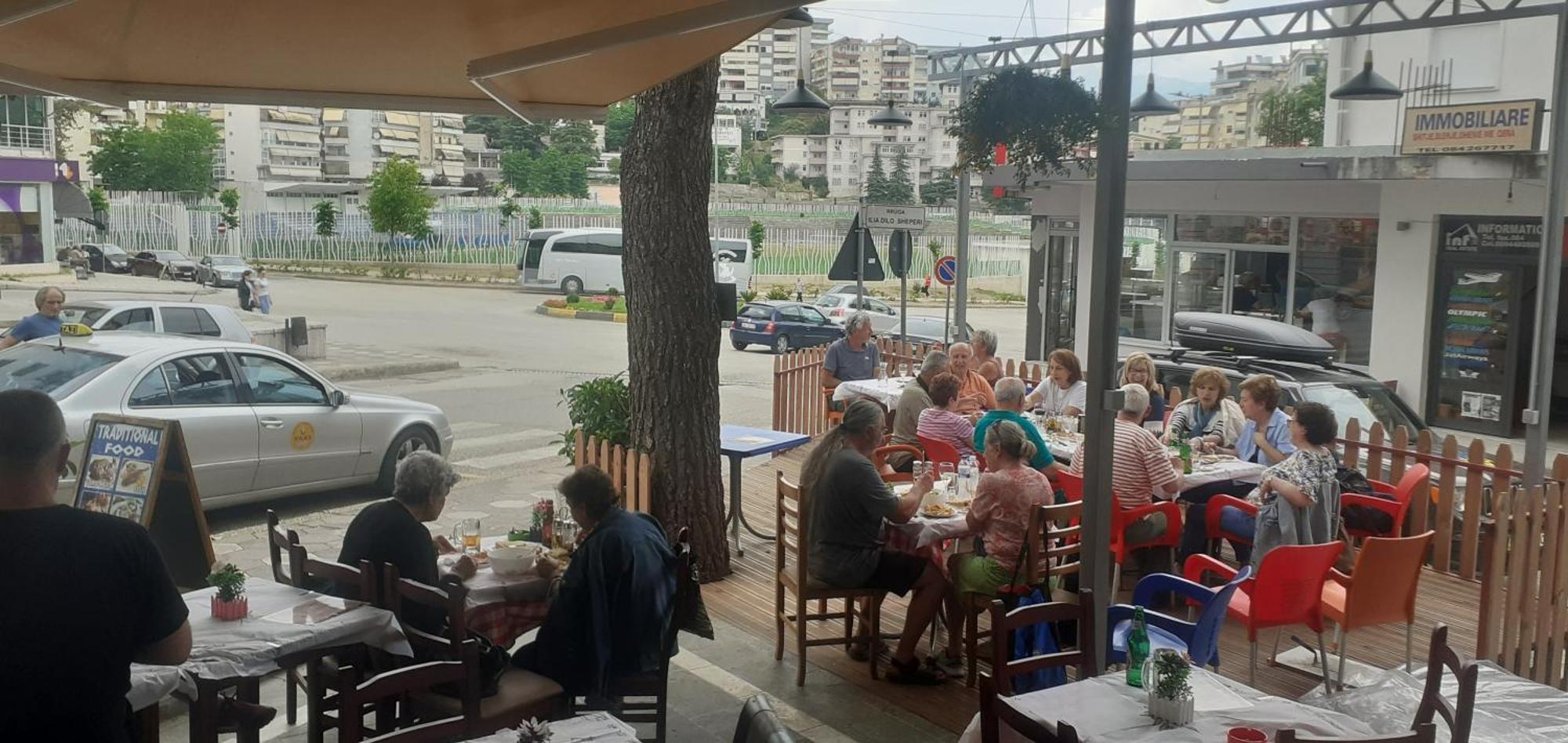 Guest House Taverna Laberia 2 Gjirokastër 외부 사진