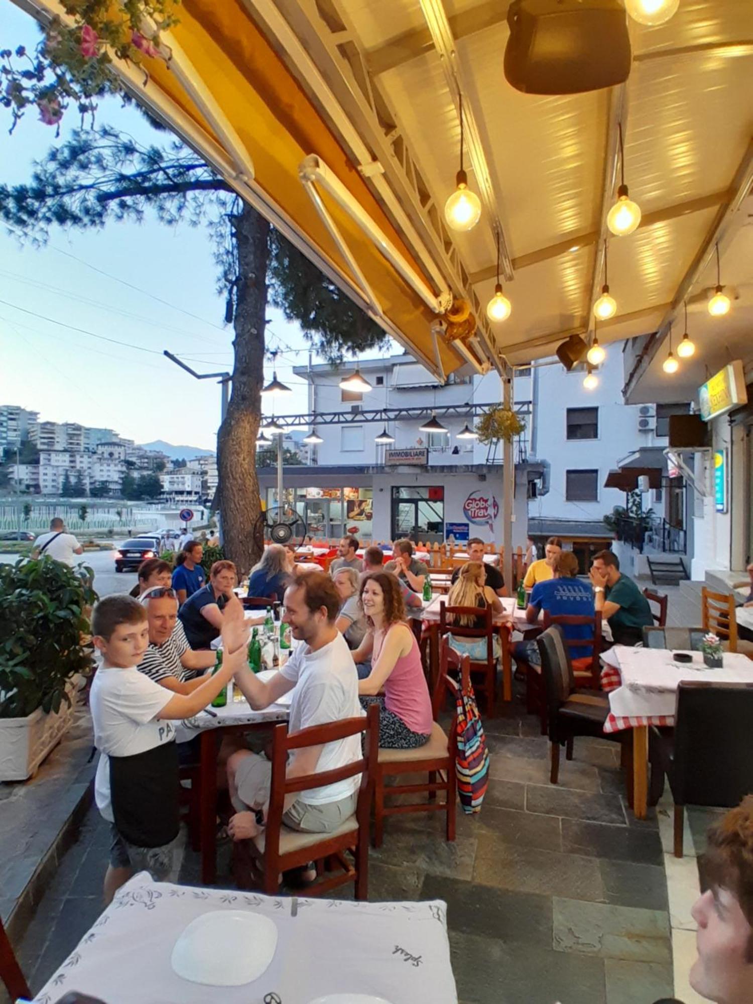 Guest House Taverna Laberia 2 Gjirokastër 외부 사진